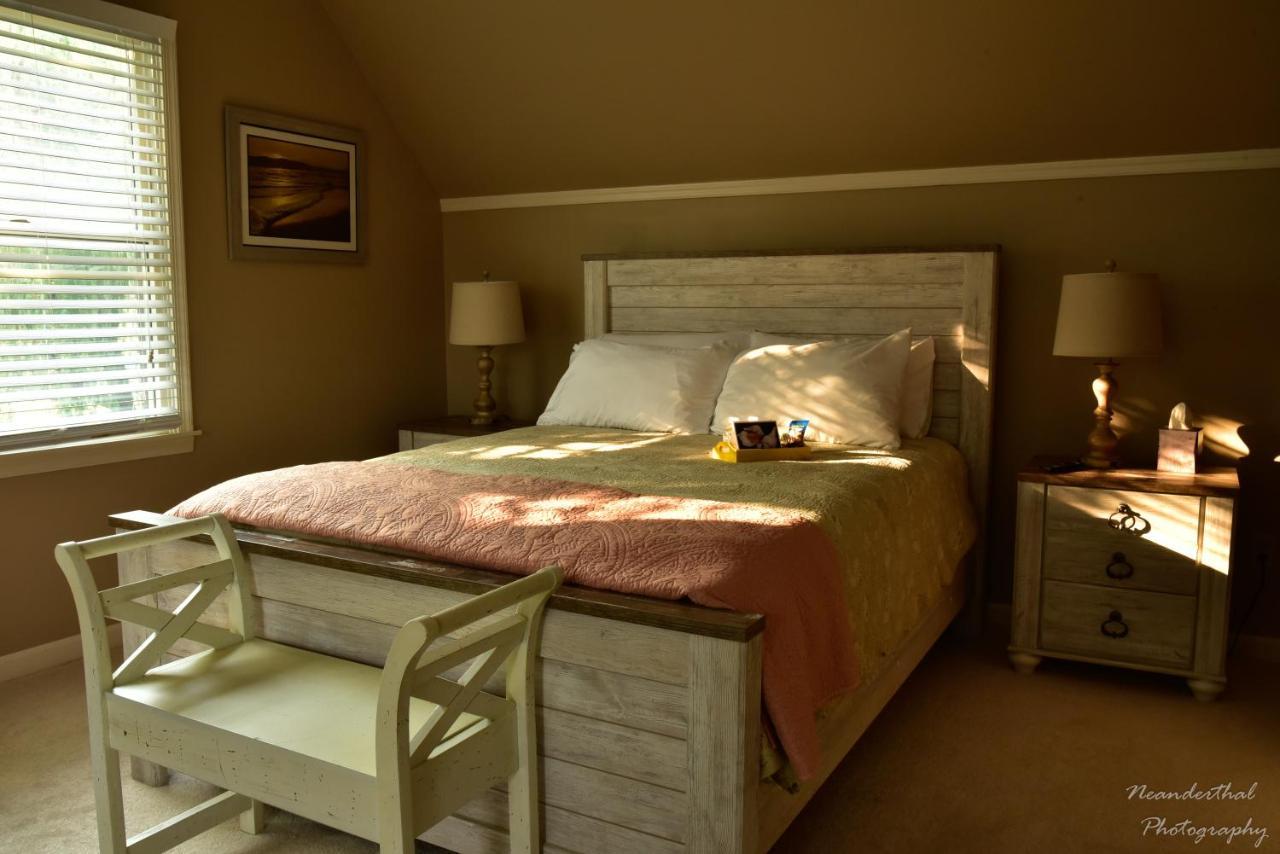 The Yellow Rose Of Talbot Bed And Breakfast Істон Екстер'єр фото